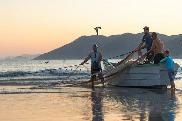 Comment découvrir les traditions de la pêche au thon en Sicile, Italie?